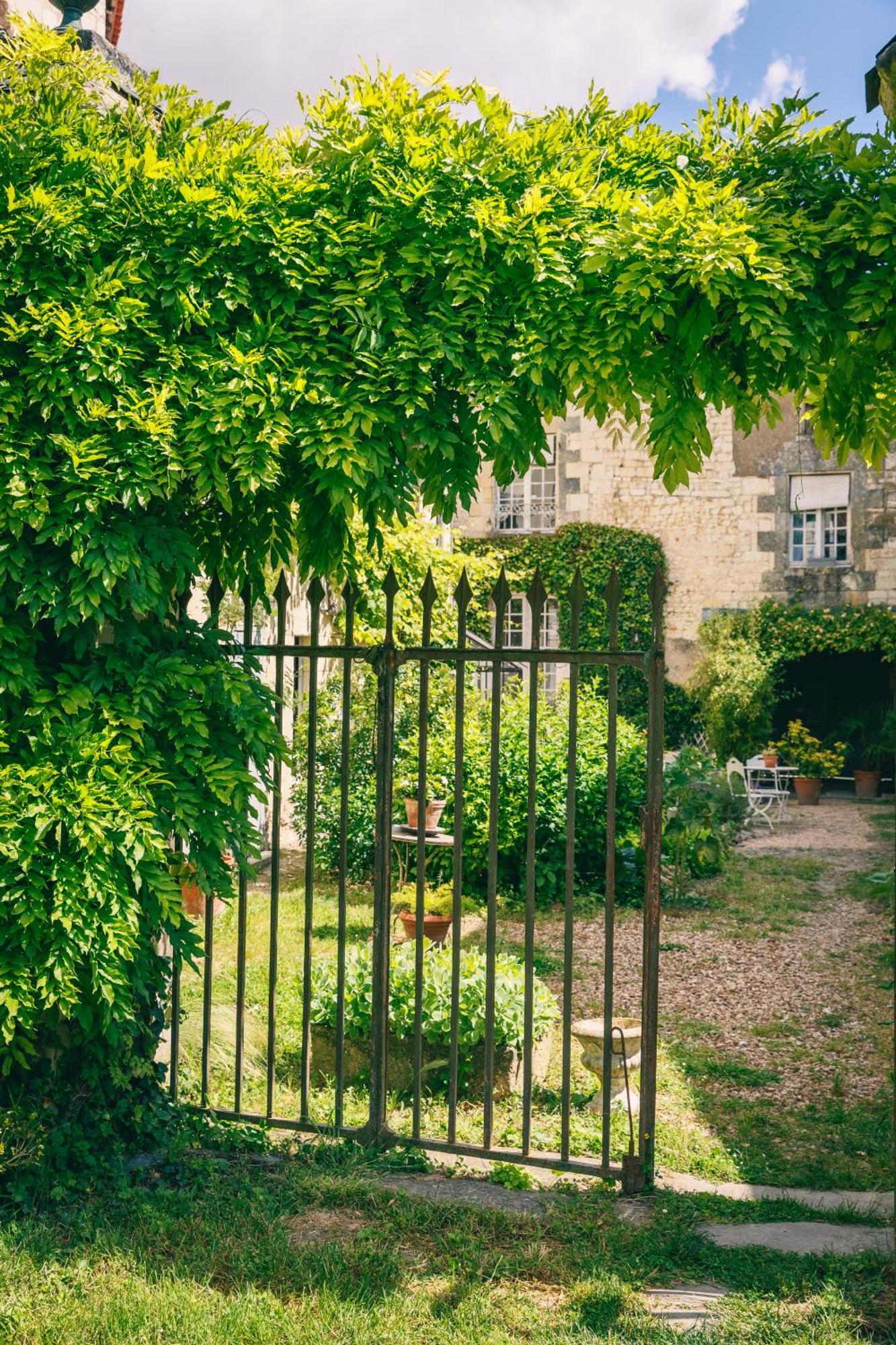 فندق Le Prieure Sainte Croix لودون المظهر الخارجي الصورة